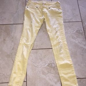 Yellow/pink denim jeans